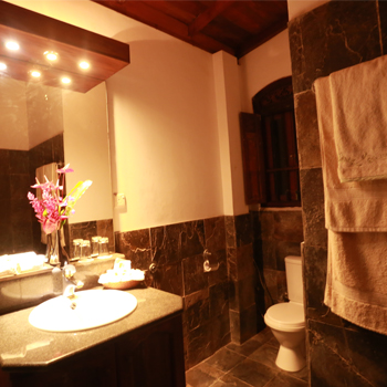 Villa Kusum Holland Suite